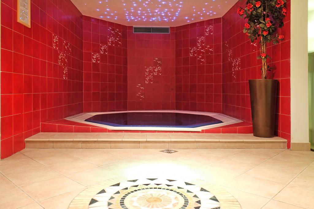 Hotel Dolomites Inn 까나제이 외부 사진