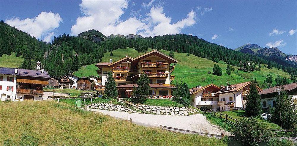 Hotel Dolomites Inn 까나제이 외부 사진