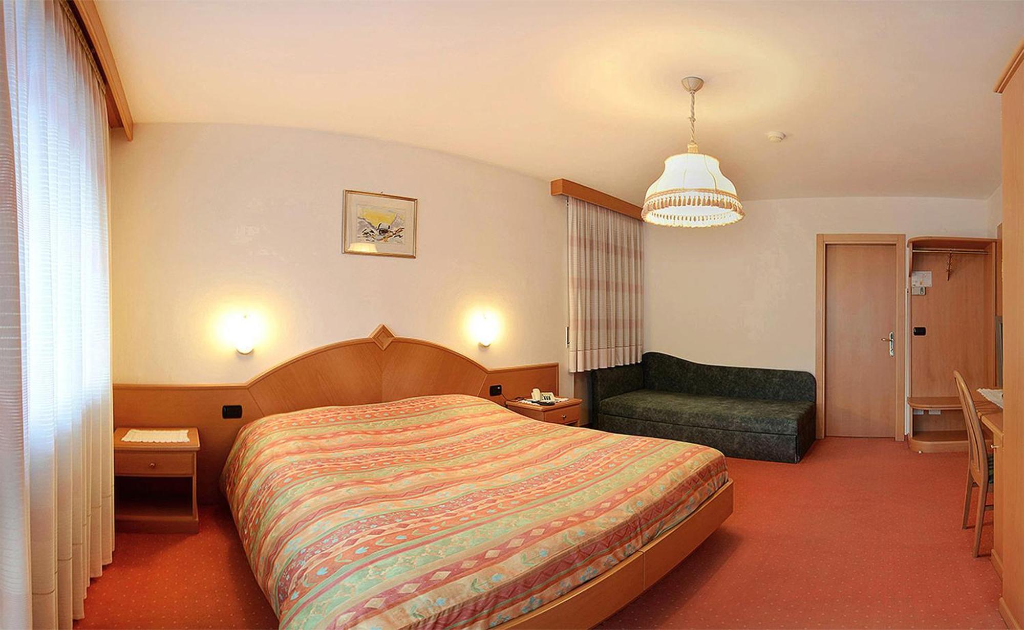 Hotel Dolomites Inn 까나제이 외부 사진