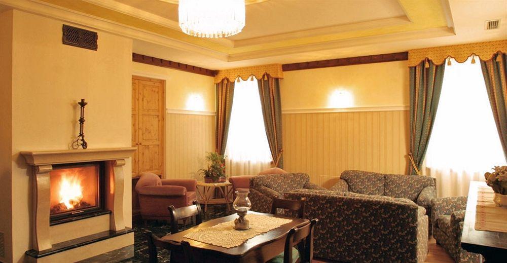 Hotel Dolomites Inn 까나제이 외부 사진