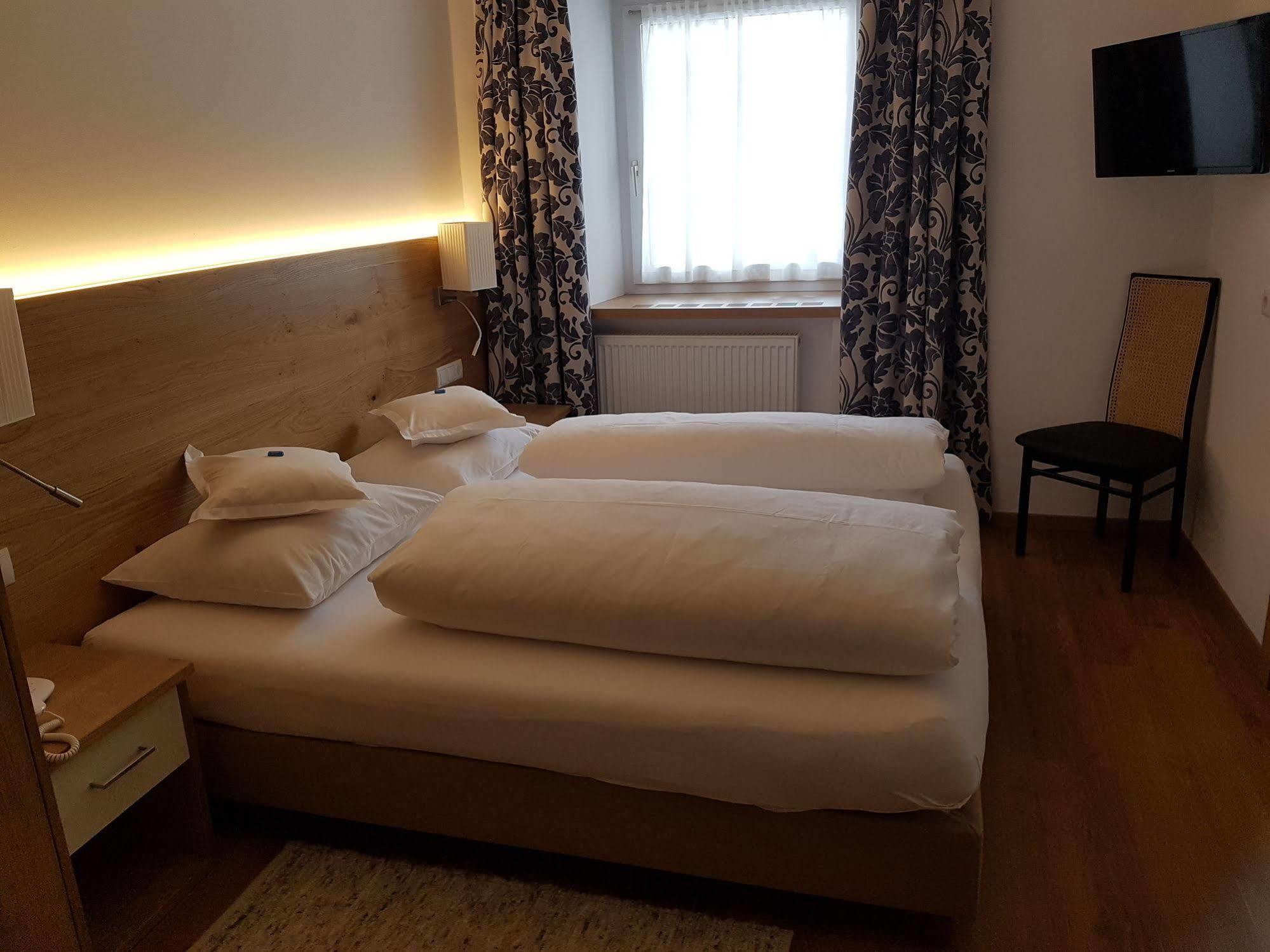 Hotel Dolomites Inn 까나제이 외부 사진