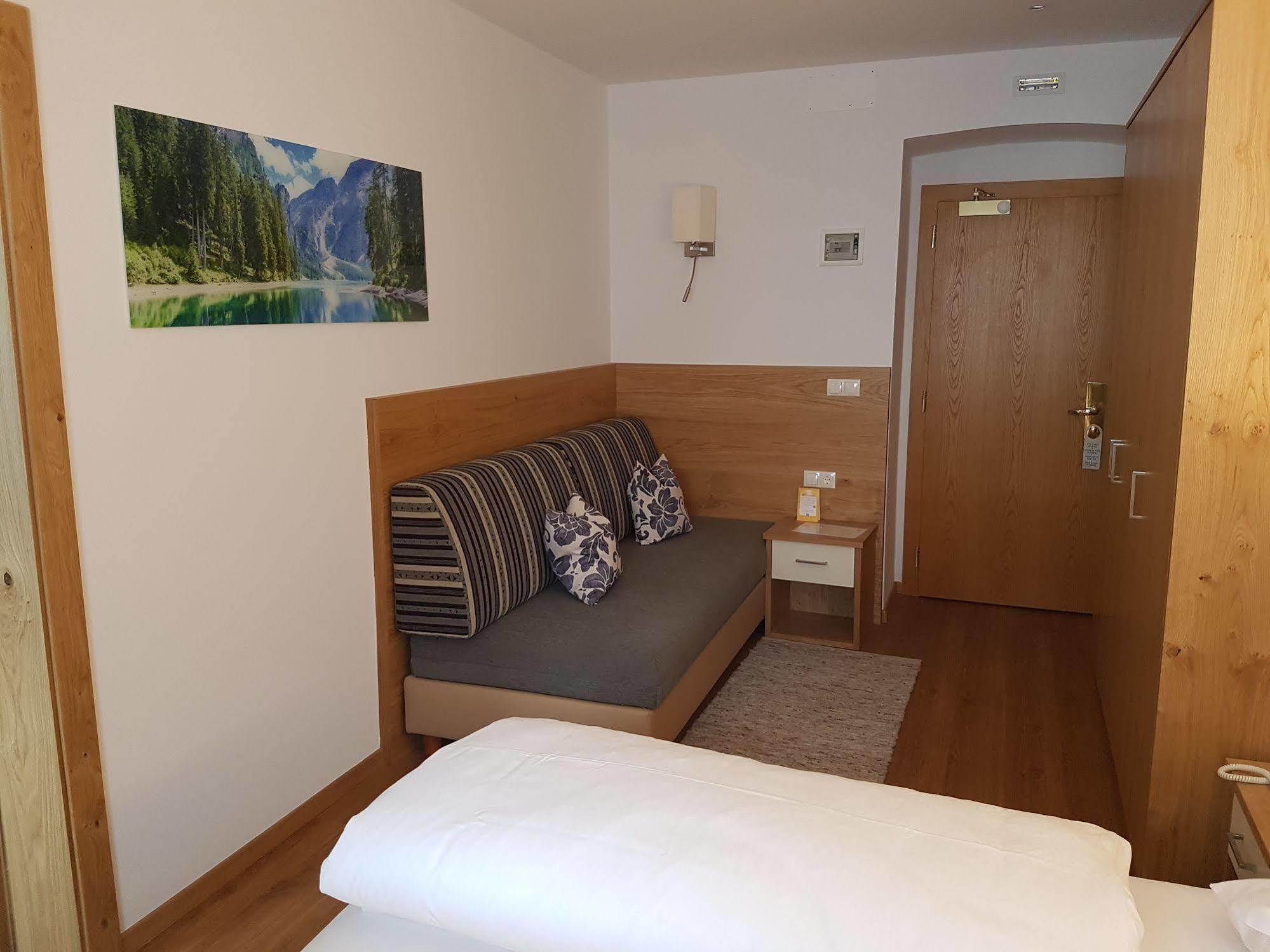 Hotel Dolomites Inn 까나제이 외부 사진