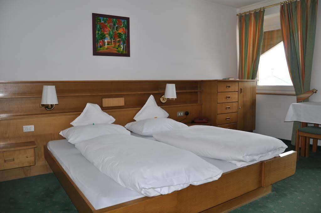 Hotel Dolomites Inn 까나제이 외부 사진